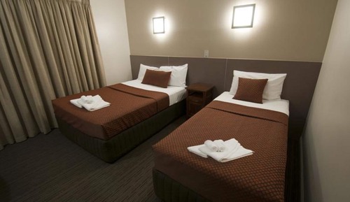 Standard-Zweibettzimmer, Mehrere Betten