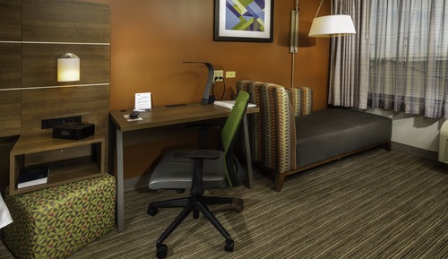 Suite, 1 King-Bett, barrierefrei (Mobility, Roll-In Shower)