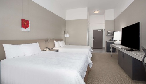 Zimmer, 2 Queen-Betten (Drinks & Snacks)