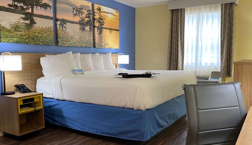 Zimmer, 1 King-Bett, barrierefrei, Raucher (Exterior Room)