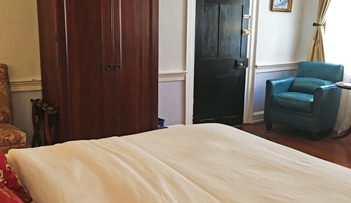 Luxury Room 202 Main House