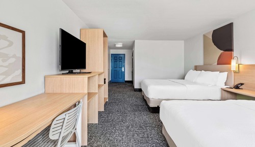 Zimmer, 2 Queen-Betten