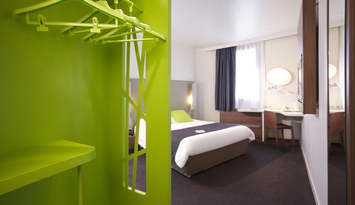 Zimmer, 1 Doppelbett (Next Generation Gaming)