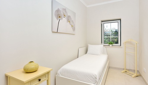 Superior-Stadtwohnung, 3 Schlafzimmer, eigener Pool