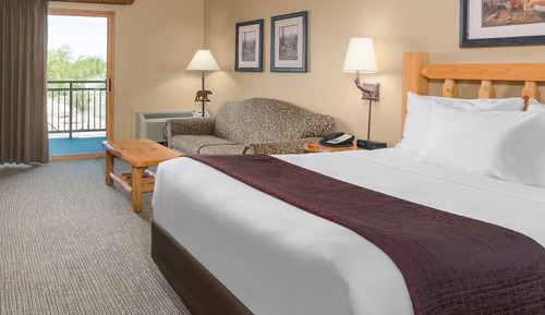 Zimmer, 1 Queen-Bett und Schlafsofa, barrierefrei (Waterpark Included)