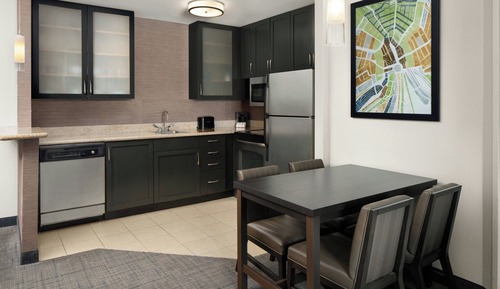 Studio, 1 King-Bett und Schlafsofa (Mobility/Hearing Accessible, Tub)