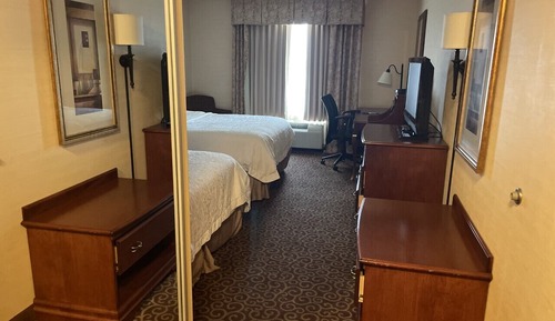 Zimmer, 2 Queen-Betten, barrierefrei, Nichtraucher