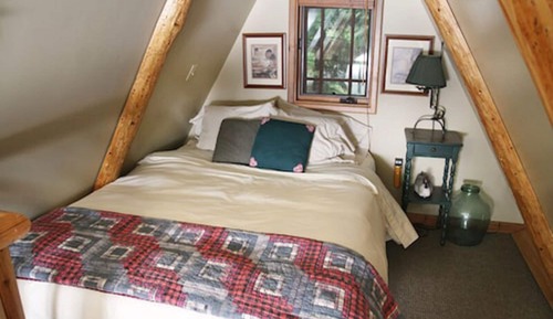 Ferienhütte (Riverfront A-Frame)