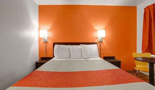 Deluxe-Zimmer, 1 Queen-Bett, Nichtraucher, Kühlschrank und Mikrowelle