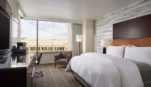 Traditional-Zimmer, 1 King-Bett, Stadtblick