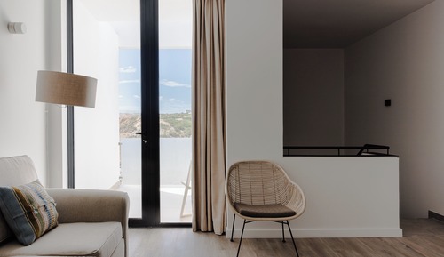 Duplex Suite Land View