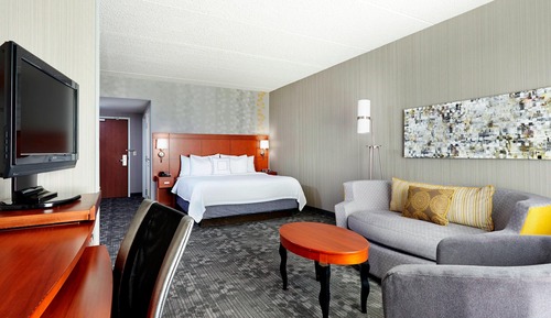 Zimmer, 1 King-Bett und Schlafsofa