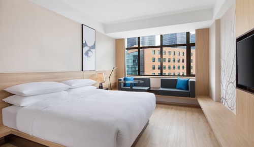 Zimmer, 1 King-Bett, Stadtblick