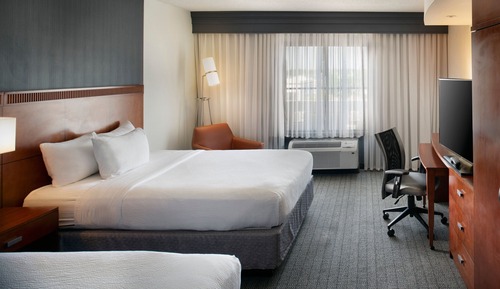 Zimmer, 2 Queen-Betten (Mobility/Hearing Accessible, Tub)