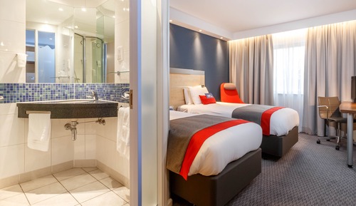 Zimmer, 1 Doppelbett, barrierefrei (with Free Hot Breakfast)