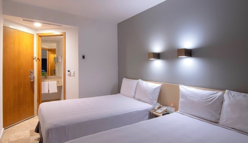 Superior-Zimmer, 2 Doppelbetten