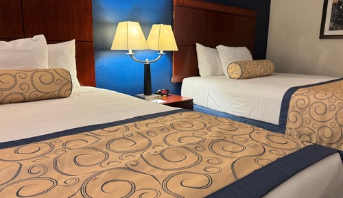 Zimmer, 2 Queen-Betten, Nichtraucher