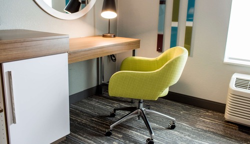 Zimmer, 2 Queen-Betten, Nichtraucher, Kühlschrank und Mikrowelle