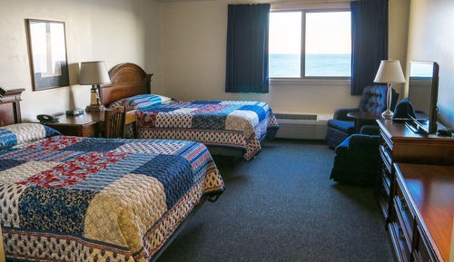 Lakeside Two Queen Beds