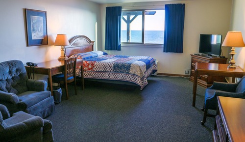 Lakeside Single Queen Bed