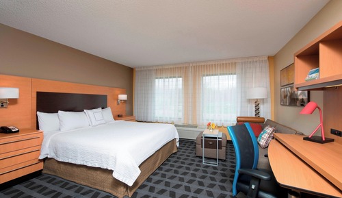 Studio, 1 King-Bett und Schlafsofa, Nichtraucher (Mobility/Hearing Accessible, Tub)