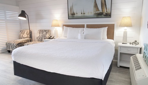 Deluxe-Einzelzimmer, 1 King-Bett, Poolblick