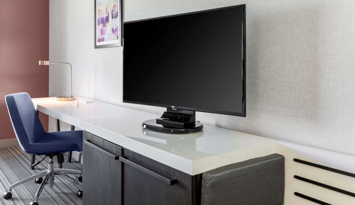 Zimmer, 1 King-Bett (With Drinks-Snacks)