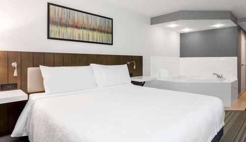 King Room, Whirlpool