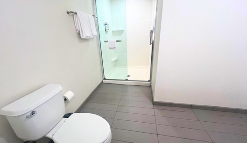 Suite, 1 King-Bett, barrierefrei (Mobility, Accessible Tub)