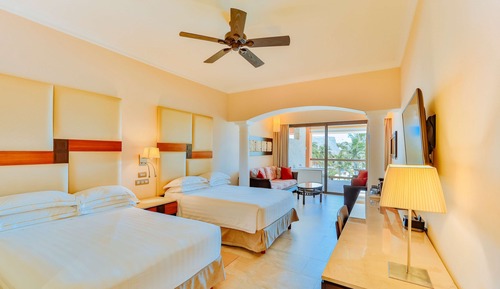 Junior-Suite (Ocean Front Premium level)