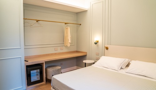 Exclusive-Suite