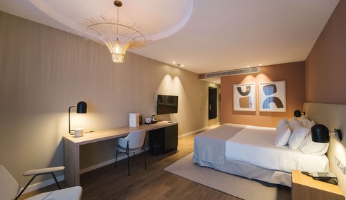 Zimmer (2x2 Family Room)