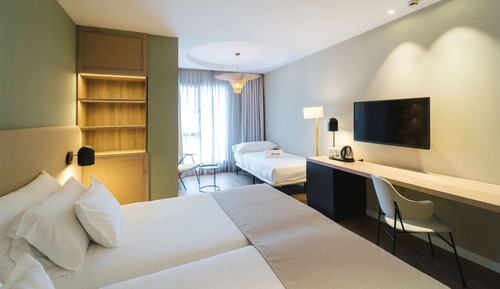 Zimmer (2x2 Family Room)