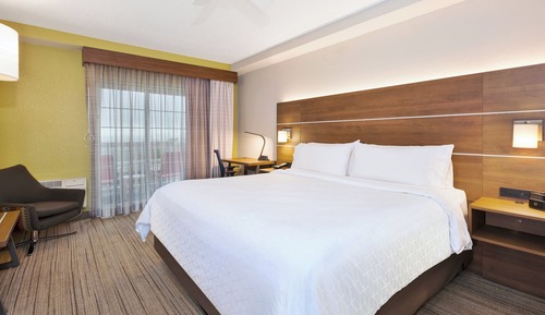 Suite, 1 Schlafzimmer, barrierefrei (Roll-In Shower)