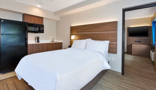 Standardzimmer, 1 King-Bett, barrierefrei (Roll-In Shower)