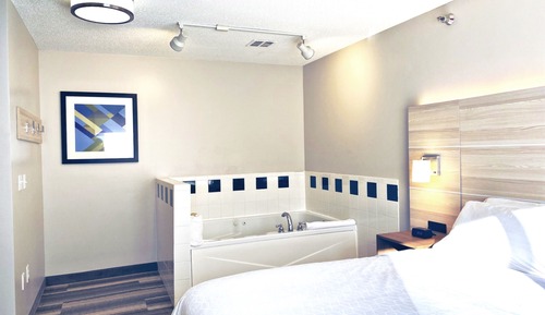 Suite, 1 King-Bett, barrierearme Badewanne (Mobility)