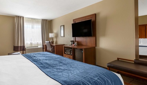 Zimmer, 1 King-Bett und Schlafsofa, barrierefrei, Nichtraucher