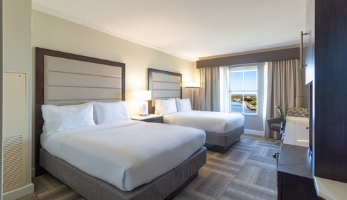 Standardzimmer, 2 Queen-Betten, Flussblick (High Floor)