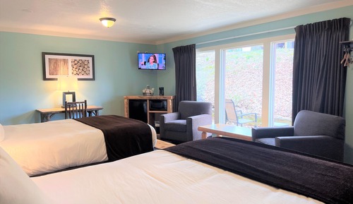 Doppelzimmer, 2 Queen-Betten