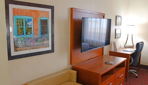 Standardzimmer, 1 King-Bett, barrierefrei, Kühlschrank und Mikrowelle (Walk-in Shower)