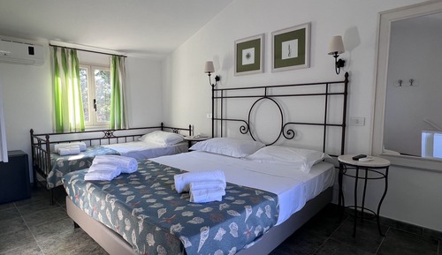 Standard-Vierbettzimmer