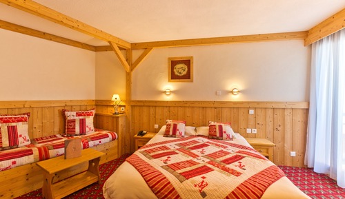 Traditional-Zimmer, 1 Queen-Bett (3 personnes)