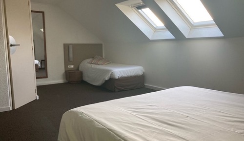 Zimmer, Mehrere Betten
