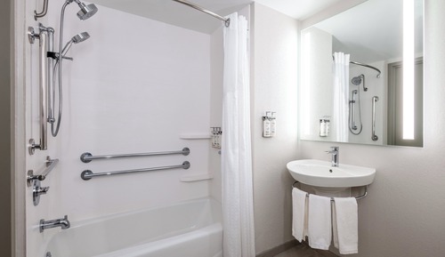 Suite, 1 King-Bett und Schlafsofa, barrierefrei (Mobility, Accessible Tub)