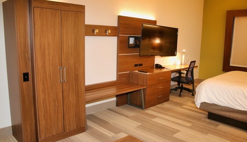 Standardzimmer, 1 King-Bett, barrierefrei (Hearing, Mobility Tub)