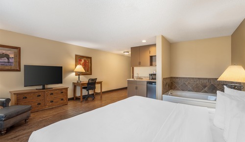 Standardzimmer, 1 King-Bett, Nichtraucher, Whirlpool (Heartland Loft)