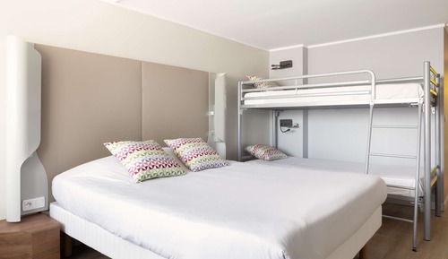 Next Generation, Junior-Zimmer, 1 Doppelbett