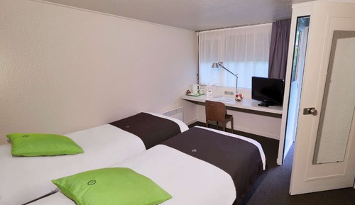 Next Generation, Superior-Zimmer, 2 Einzelbetten
