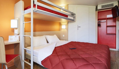 Standardzimmer, Mehrere Betten (1 Double and 1 Single bed)