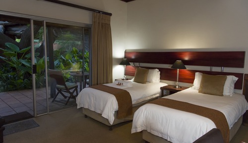 Standardzimmer, 1 Schlafzimmer (Rm 11, Twin beds/king bed, garden acc)